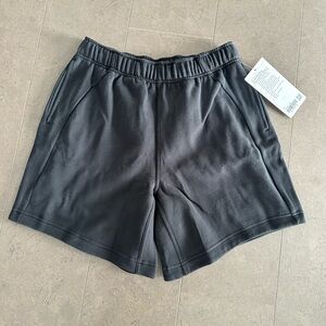 Lululemon scuba mid rise shirts size Small